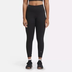 Reebok leggings with pockets